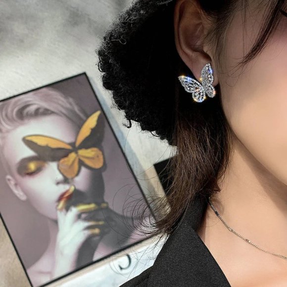 EXQUISITE 925 STERLING SILVER DIAMOND BUTTERFLY EARRINGS - Picture 4 of 8